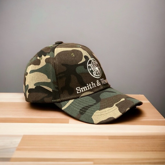 “Smith & Wesson” Logo Embroidered Adjustable Unisex Camouflage Hat! - Picture 3 of 9
